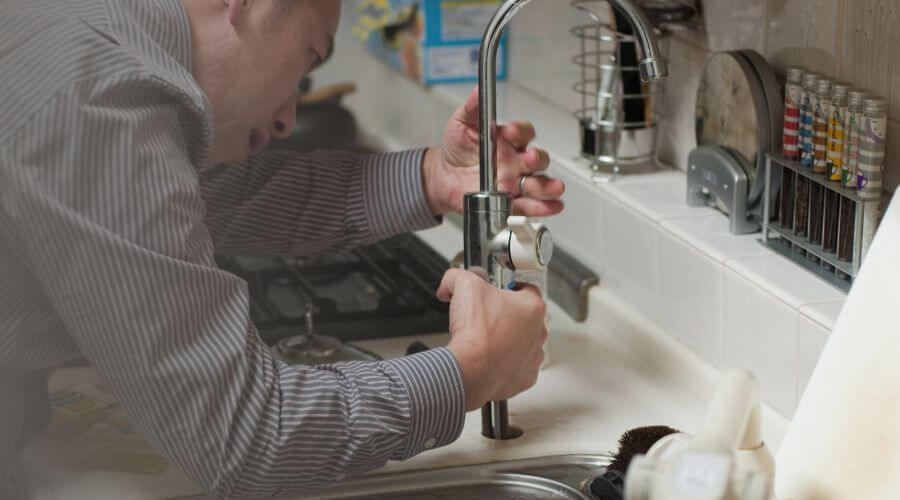 Professional sink repair in Warren, IL